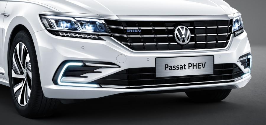 Детали экстерьера Volkswagen Passat PHEV 2018 года  (CN) (фото 13 из 15)